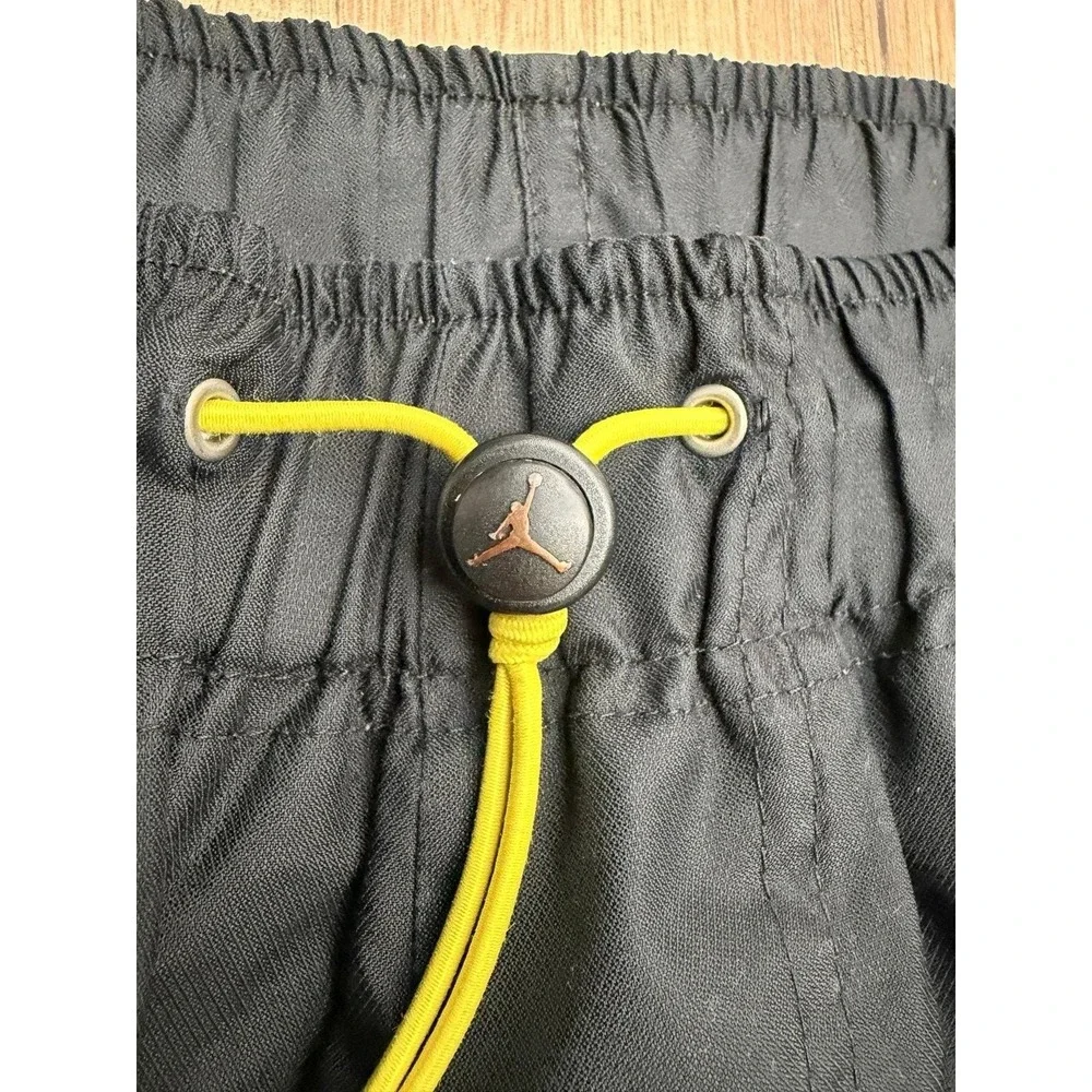 Jordan Vintage Black Nylon Pants XL Hong‎ Kong Yellow Jumpman Baggy Retro